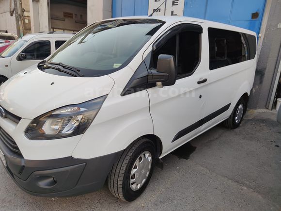 SAHİBİNDEN 2017 MODEL FORD TRANSİT CUSTOM - 5+1 CAMLI VAN