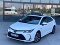 ILK SAHIBINDEN 2019 COROLLA 1.8 HYBRID SANRUF HATASIZ 123 BIN KM