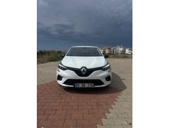 İçinde sigara dahi içilmemiş Renault Clio
