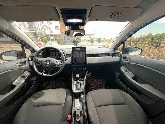 İçinde sigara dahi içilmemiş Renault Clio