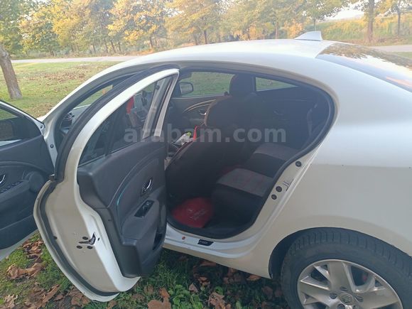 Sahibinden Renault Fluence 1.5 dCi Touch 2014 Model  280.000 km Beyaz
