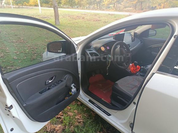 Sahibinden Renault Fluence 1.5 dCi Touch 2014 Model  280.000 km Beyaz