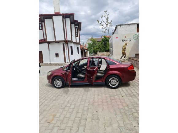 Sahibinden Fiat Linea 1.4 Fire Active Plus 2010 Model  193.000 km Kırmızı