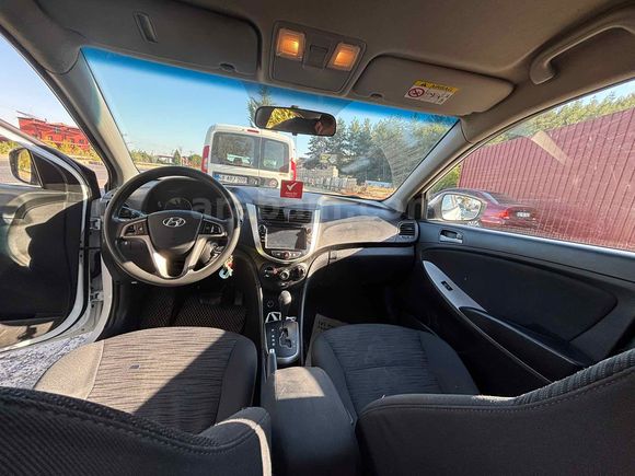 Sahibinden Hyundai Accent Blue 1.4 D-CVVT Mode Plus 2015 Model 