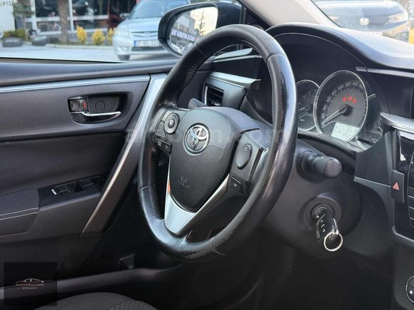 SAMİOĞULLARINDAN 2016 MD TOYOTA COROLLA DİZEL OTOMATİK ADVANCE