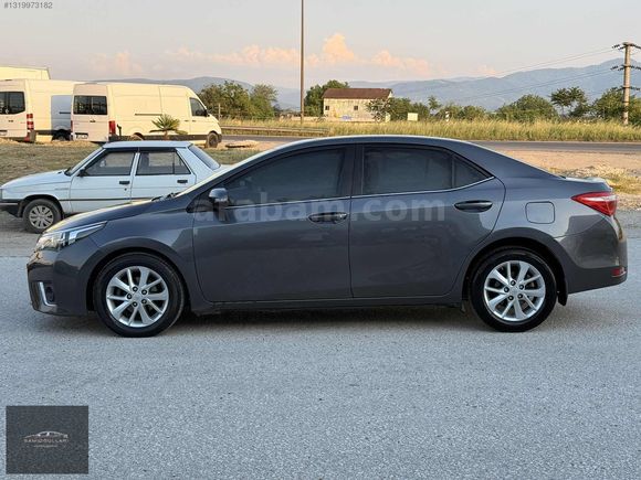 SAMİOĞULLARINDAN 2016 MD TOYOTA COROLLA DİZEL OTOMATİK ADVANCE