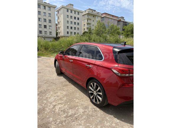 Sahibinden Hyundai i30 1.6 CRDi Elite Plus 2017 Model 