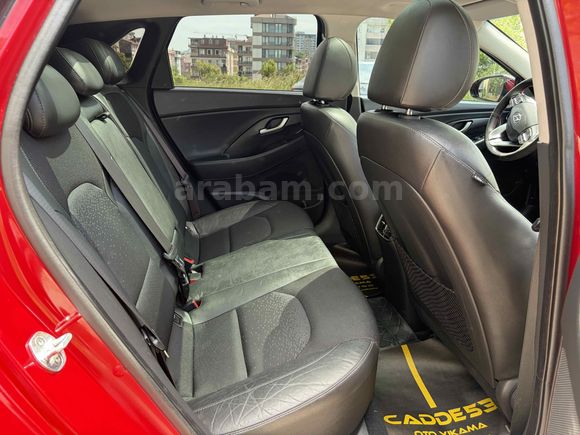 Sahibinden Hyundai i30 1.6 CRDi Elite Plus 2017 Model 