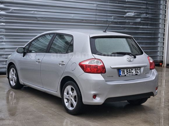 2012 TOYOTA AURİS 1.4 DİZEL OTOMATİK COMFORT EXTRA