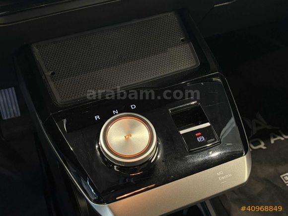 | UNIQ AUTO |2023 MG4 LUXURY CARPLAY BOYASIZ