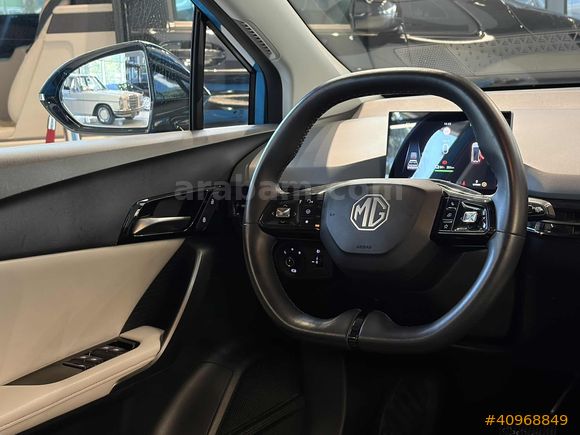| UNIQ AUTO |2023 MG4 LUXURY CARPLAY BOYASIZ