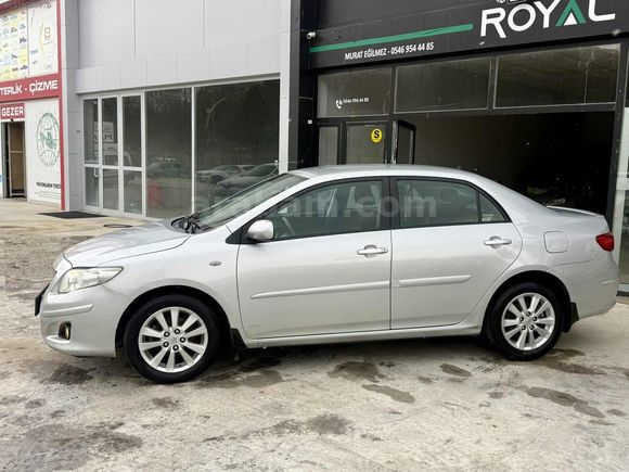 ROYAL AUTO'dan EMSALSİZ COROLLA 1.4 D-4D DIZEL ELEGANT 123km