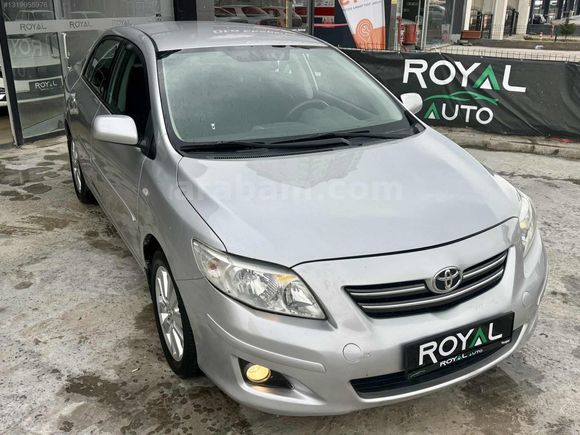 ROYAL AUTO'dan EMSALSİZ COROLLA 1.4 D-4D DIZEL ELEGANT 123km