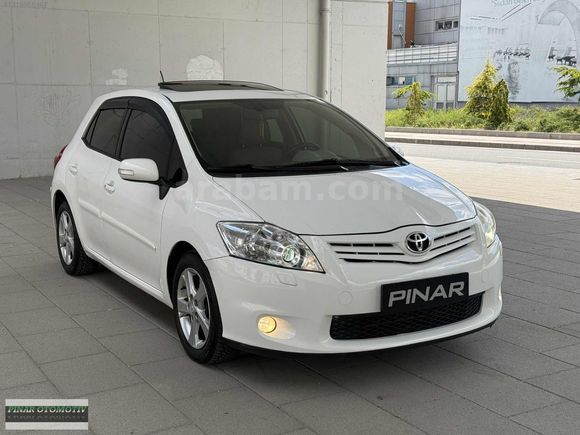 TOYOTA AURİS 1.6 ELEGANT SUNROOF DERİ KOLTUK ISITMA FULL