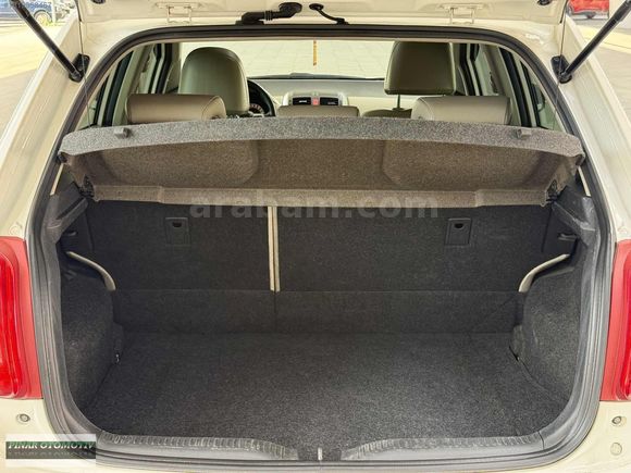 TOYOTA AURİS 1.6 ELEGANT SUNROOF DERİ KOLTUK ISITMA FULL