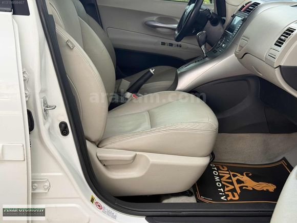 TOYOTA AURİS 1.6 ELEGANT SUNROOF DERİ KOLTUK ISITMA FULL