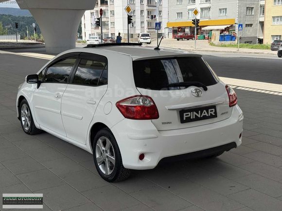 TOYOTA AURİS 1.6 ELEGANT SUNROOF DERİ KOLTUK ISITMA FULL
