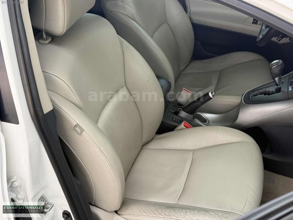 TOYOTA AURİS 1.6 ELEGANT SUNROOF DERİ KOLTUK ISITMA FULL
