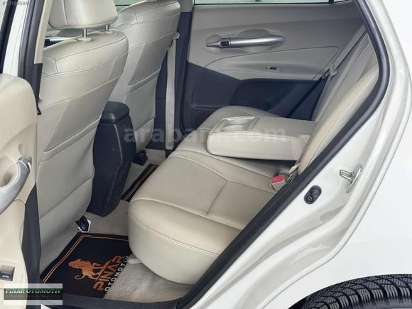TOYOTA AURİS 1.6 ELEGANT SUNROOF DERİ KOLTUK ISITMA FULL