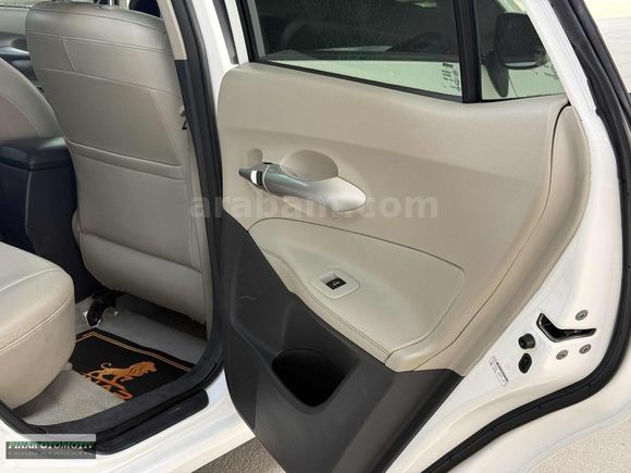 TOYOTA AURİS 1.6 ELEGANT SUNROOF DERİ KOLTUK ISITMA FULL