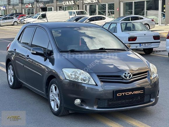 OTOMEÇ'DEN 2012 AURİS 1.6 OTOMATİK DEĞİŞENSİZ BOYASIZ TRAMERSİZ