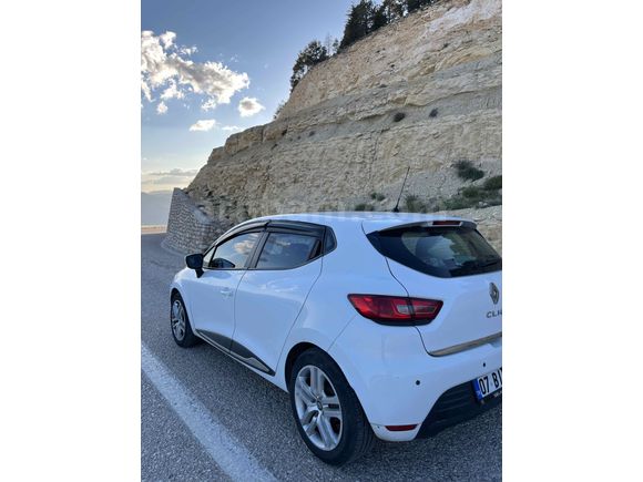 Sahibinden Renault Clio 1.5 dCi Joy 2017 Model  277.000 km Beyaz