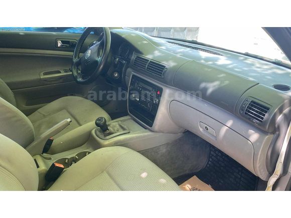 2004 model V.Wagen Passat 1.6 Benzin&Lpg Manuel