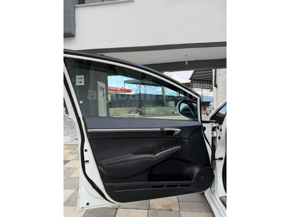 Sahibinden Honda Civic 1.6i VTEC Elegance 2011 Model Adana