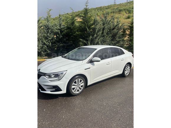 Sahibinden Renault Megane 1.3 TCe Joy 2021 Model  245.000 km Beyaz