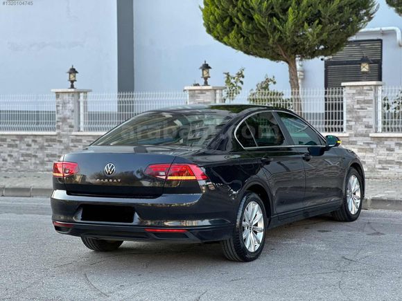 2020 VW PASSAT 1.6TDI BUSSİNES YENİ LOGO YENİ KLİMA 1 PARÇA BOYA