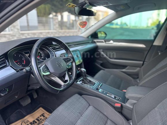 2020 VW PASSAT 1.6TDI BUSSİNES YENİ LOGO YENİ KLİMA 1 PARÇA BOYA