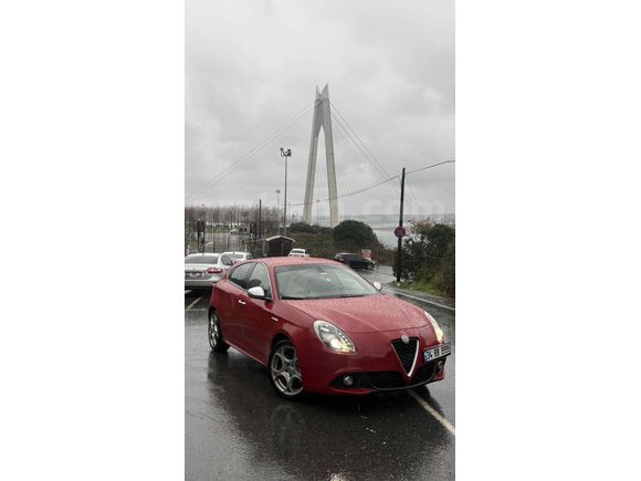 Sahibinden Alfa Romeo Giulietta 1.6 JTD Super TCT 2016 Model  83.000 km Kırmızı
