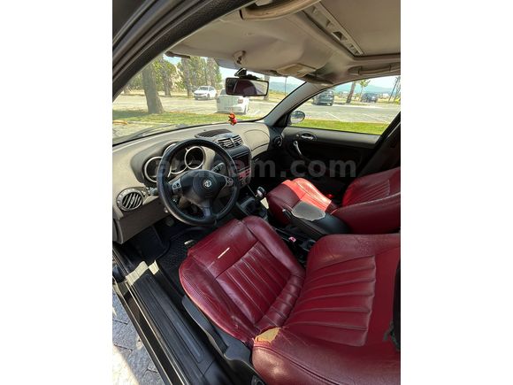 Masrafsız Binilecek Alfa Romeo 147 1.6 TS