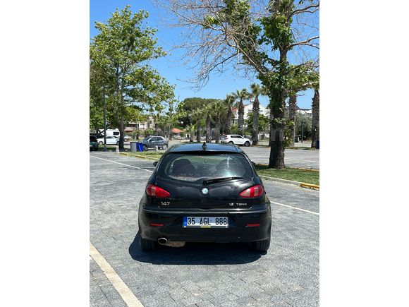 Masrafsız Binilecek Alfa Romeo 147 1.6 TS