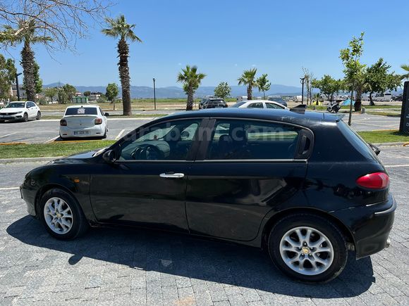 Masrafsız Binilecek Alfa Romeo 147 1.6 TS