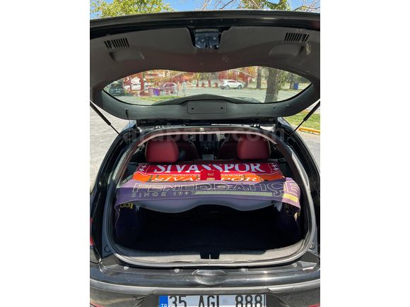 Masrafsız Binilecek Alfa Romeo 147 1.6 TS