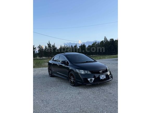 Sahibinden Honda Civic 1.6 Elegance 2010 Model  200.000 km Siyah