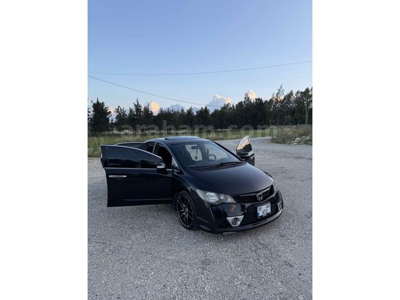 Sahibinden Honda Civic 1.6 Elegance 2010 Model  200.000 km Siyah