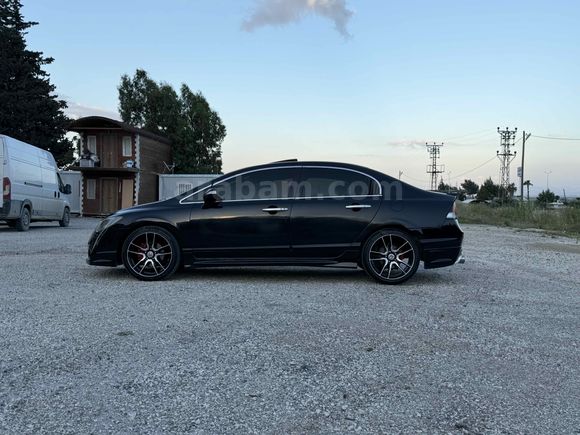 Sahibinden Honda Civic 1.6 Elegance 2010 Model  200.000 km Siyah