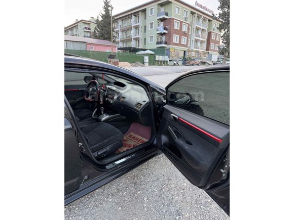 Sahibinden Honda Civic 1.6 Elegance 2010 Model  200.000 km Siyah