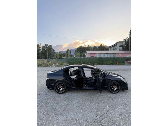 Sahibinden Honda Civic 1.6 Elegance 2010 Model  200.000 km Siyah