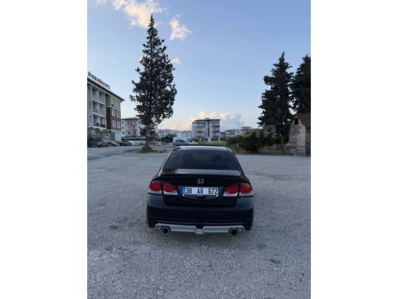 Sahibinden Honda Civic 1.6 Elegance 2010 Model  200.000 km Siyah
