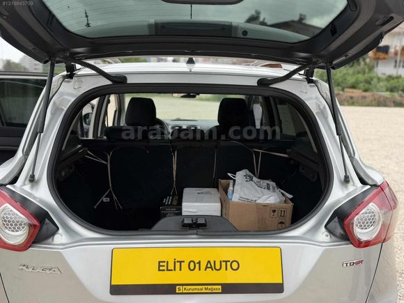ELİT 01 AUTO'DAN OTOMATİK VİTES CAM TAVANLI KUGA