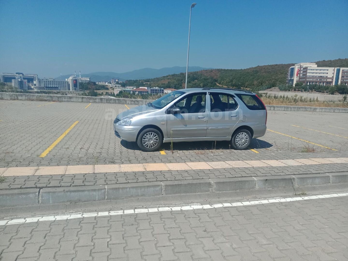 Sahibinden Tata Indigo 1.4 TDI Comfort 2009 Model Düzce 216.000 km Gri (metalik) 4