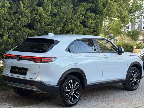 2024 Model BOYASIZ 6.500 Km'de CH-R Elegance