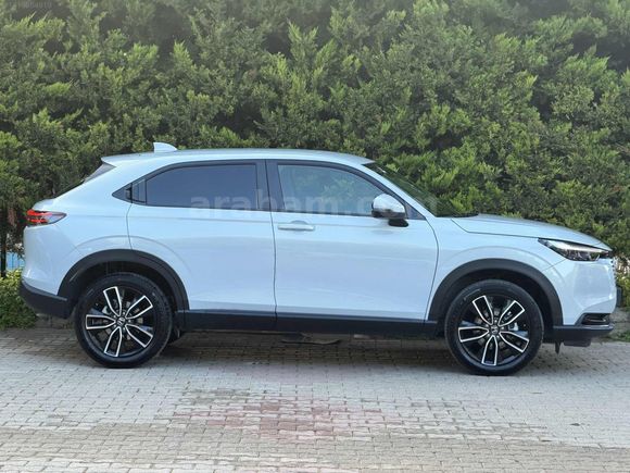 2024 Model BOYASIZ 6.500 Km'de CH-R Elegance