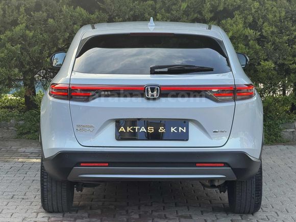 2024 Model BOYASIZ 6.500 Km'de CH-R Elegance