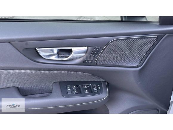 2025 VOLVO V60 2.0 B4 PLUS DARK HATASIZ+BOYASIZ+DEĞİŞENSİZ