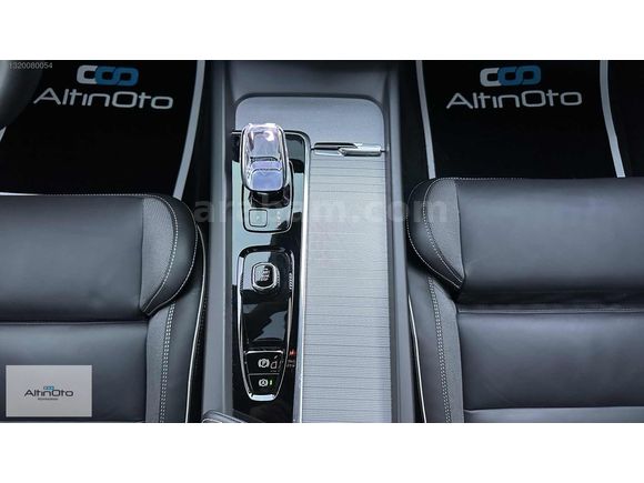 2025 VOLVO V60 2.0 B4 PLUS DARK HATASIZ+BOYASIZ+DEĞİŞENSİZ