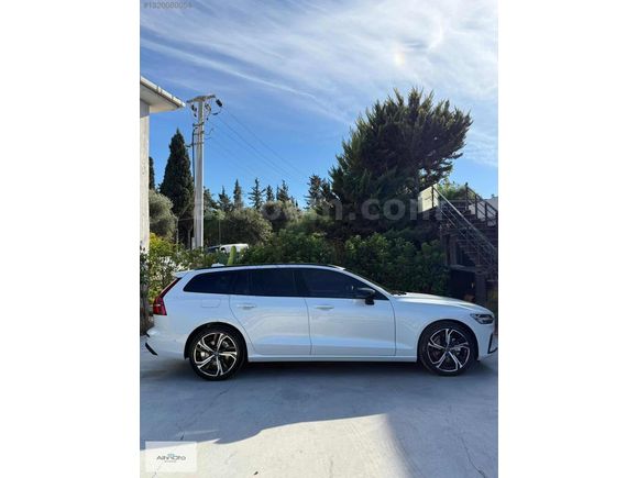 2025 VOLVO V60 2.0 B4 PLUS DARK HATASIZ+BOYASIZ+DEĞİŞENSİZ